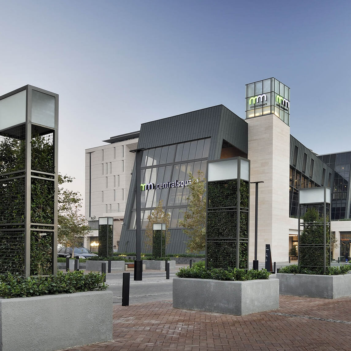 Menlyn Maine